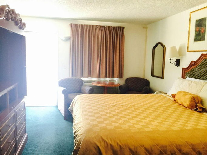 Bedroom 2, Windsor Inn Motel, Mohave