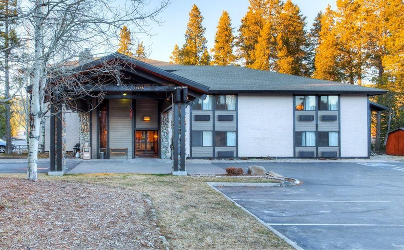 Exterior & Views 2, The Inn at Truckee, Nevada