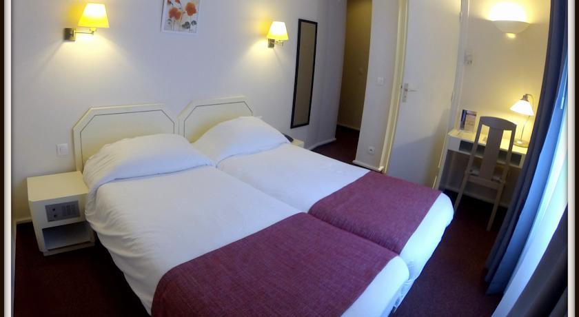 Bedroom 3, Crimée, Paris