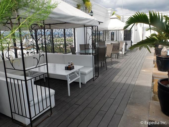 Exterior & Views 2, The Penthouse Hotel, Mabalacat