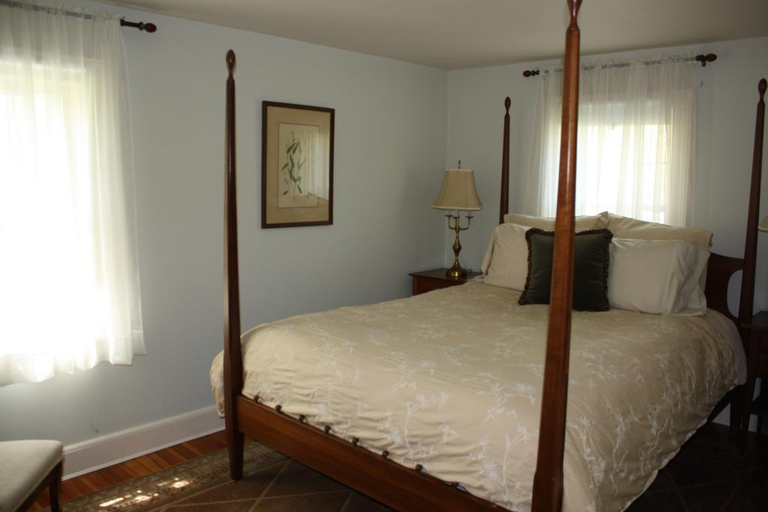 Bedroom 4, INN AT RICHMOND - BED AND BREAKFAST, Berkshire