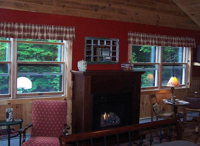 Others 4, Kiwassa Lake Bed & Breakfast and Cabins, Franklin