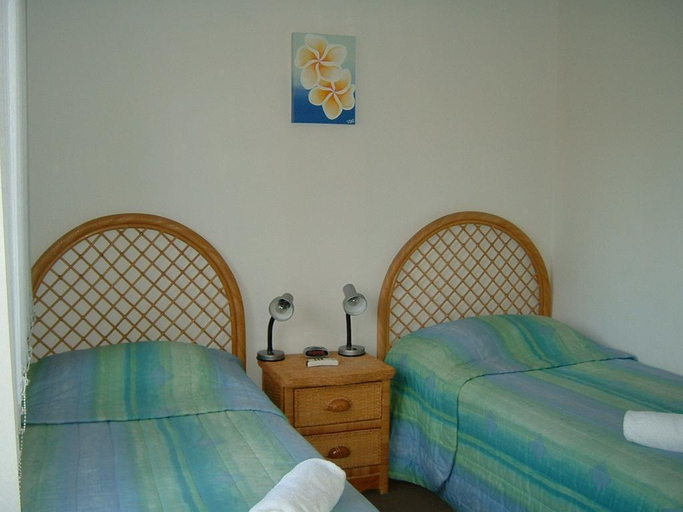 Bedroom 2, Oceanside Cove Holiday Apartments, Gold Coast