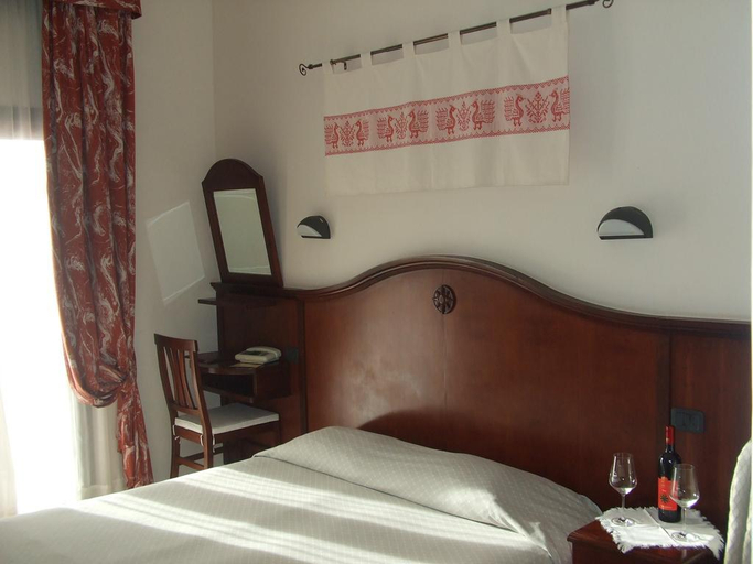 Bedroom 5, Hotel Stella Del Sud, Carbonia-Iglesias