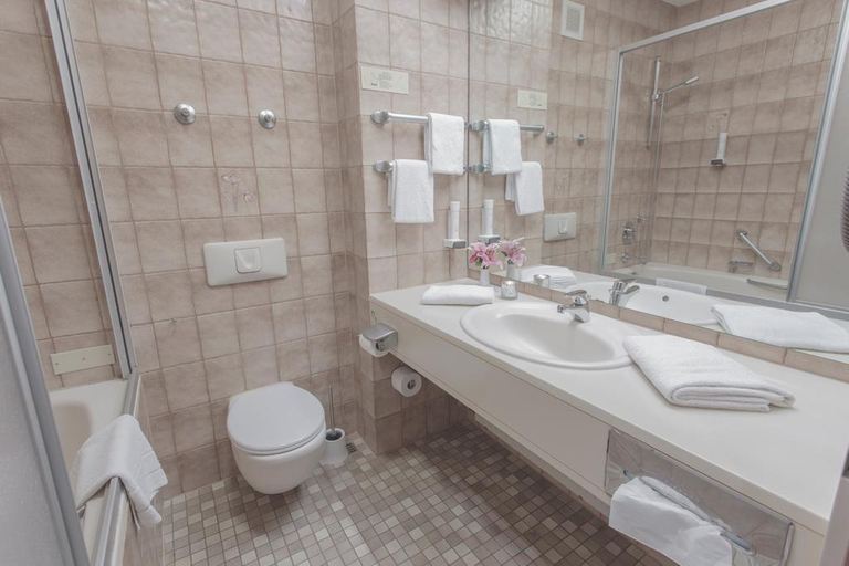 Bathroom 5, Best Living Arotel Nürnberg, Nürnberg