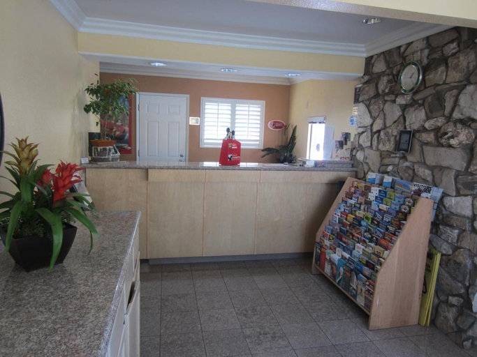 Public Area 4, Anaheim Islander Inn and Suites, Orange
