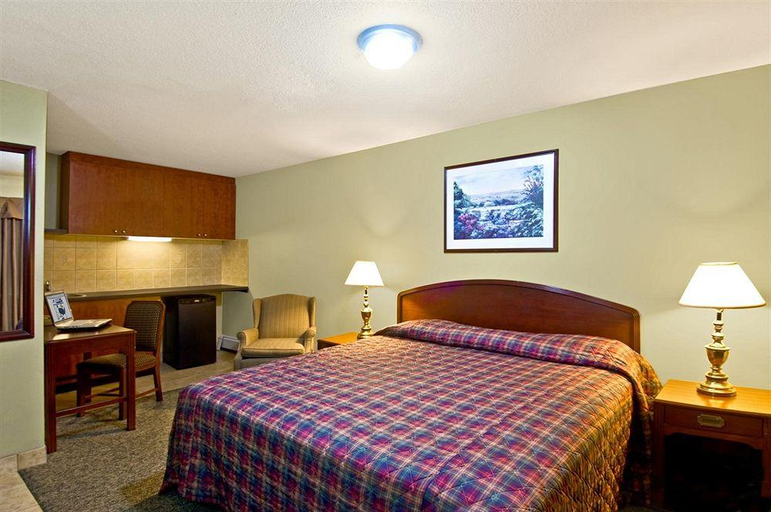 Bedroom 2, Canadas Best Value Inn Burlington, Toronto