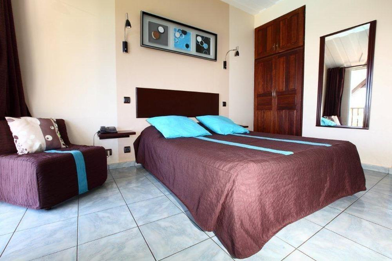 Bedroom 2, Le Saint Michel, Saint-Paul