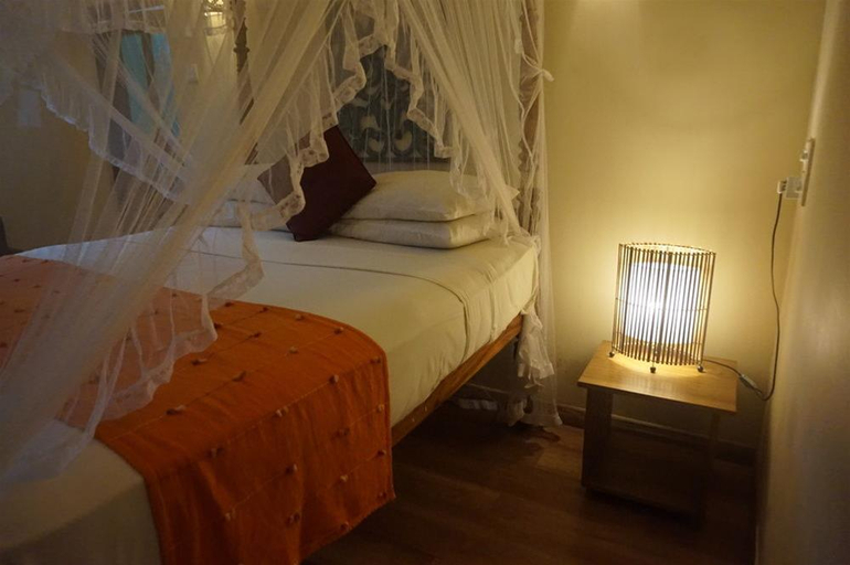 Bedroom 4, Thaproban Beach House, Habaraduwa