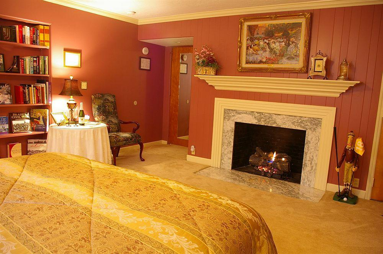 Public Area, Brookside Mountain Mist Inn B&B, Haywood