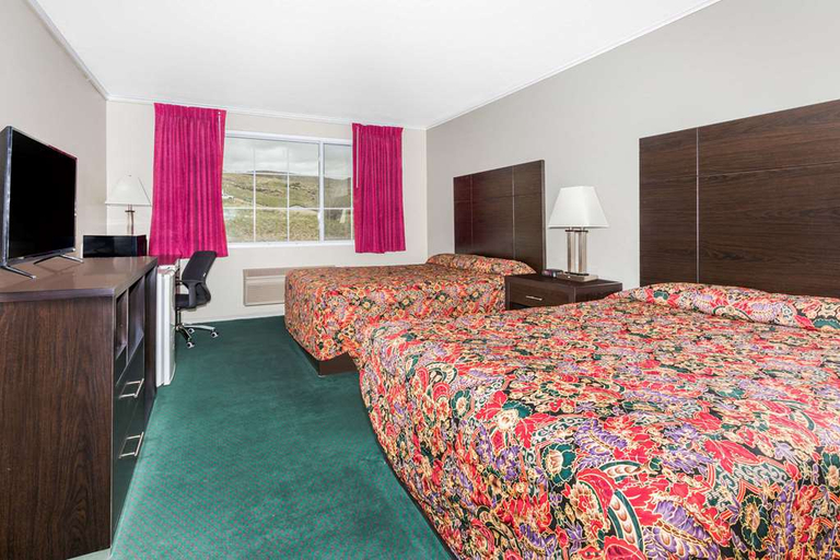 Bedroom 3, Quality Inn Rawlins I-80, Carbon