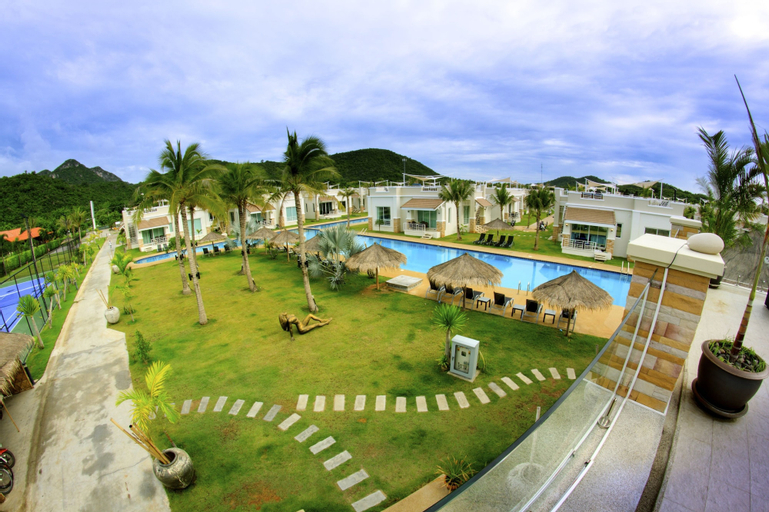 Oriental Beach Pearl Resort, K. Sam Roi Yot