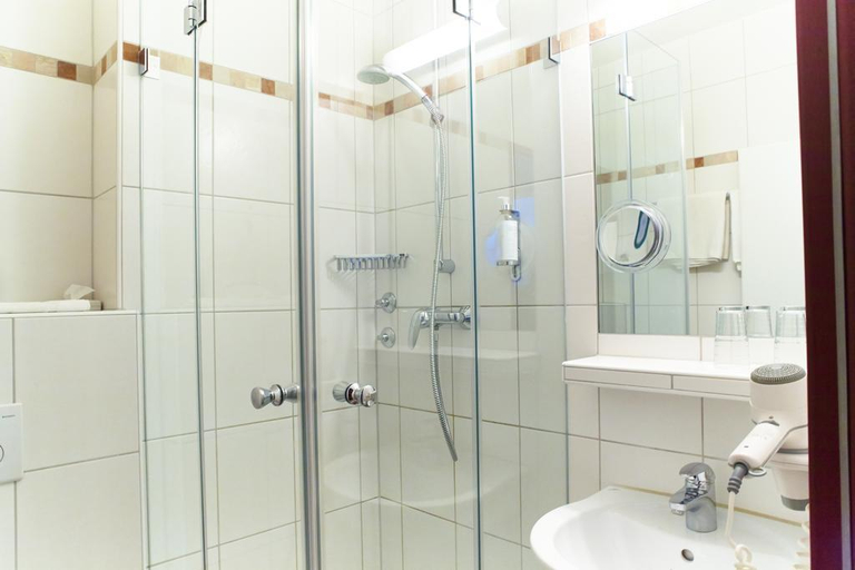 Bathroom 4, Prinzregent, Nürnberg