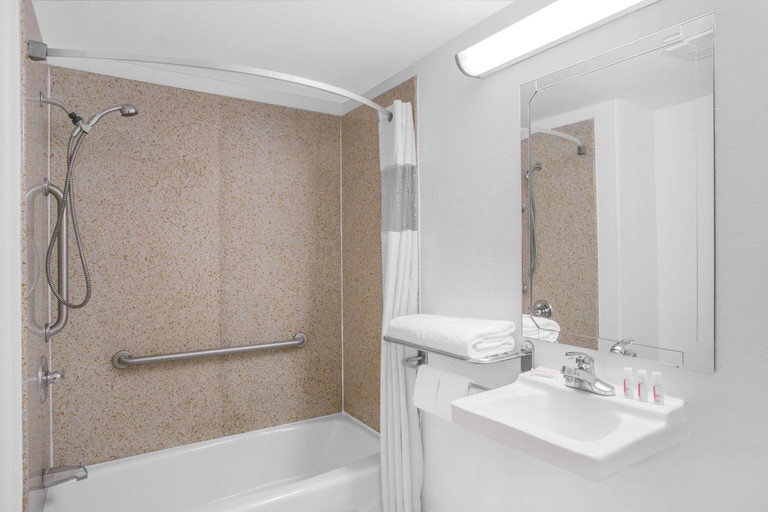 Bathroom 4, San Francisco Central Hotel, San Francisco