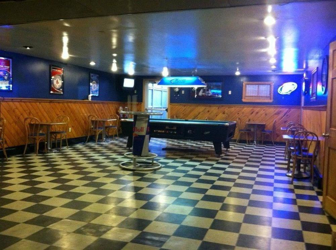 Public Area 2, Pamola Motor Lodge, Penobscot