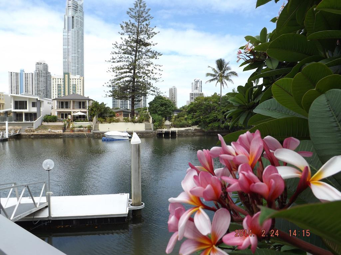 Sport & Beauty 3, The Emerald Surfers Paradise Apartments, Gold Coast
