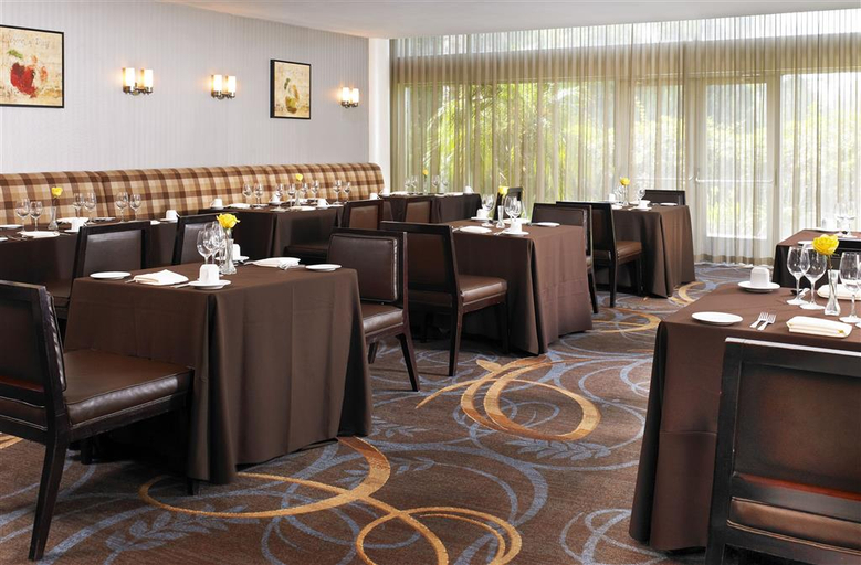 Food & Drinks 5, Sheraton Ontario Airport, San Bernardino