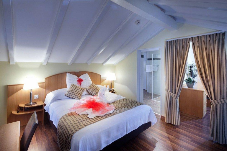 Bedroom 4, Hotel Du Leman - Centre De Seminaires, Pays-d'Enhaut