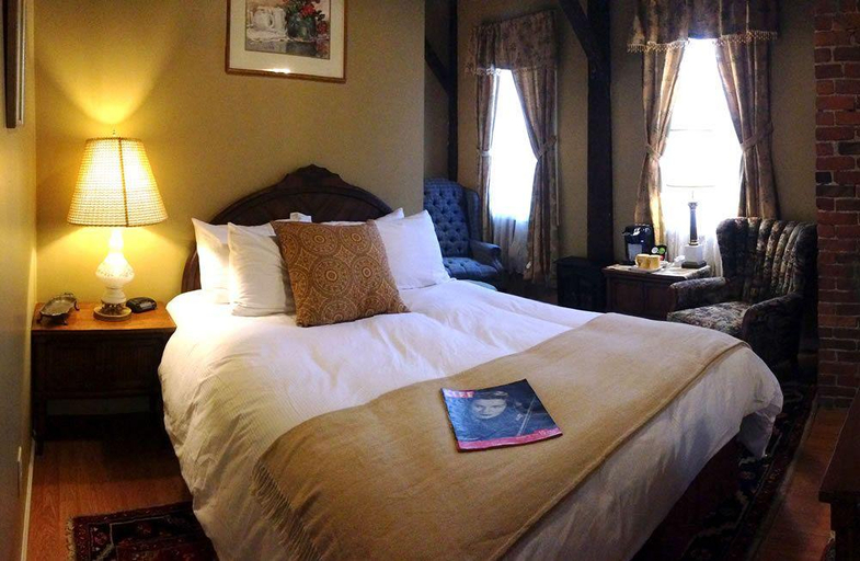 Bedroom, Old Mill on the Falls B&B, Hampshire