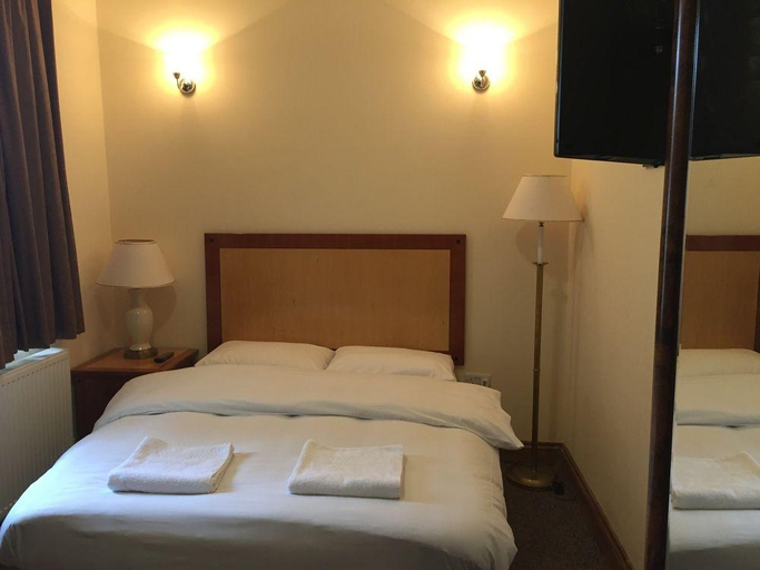 Bedroom 3, London Shelton Hotel, London
