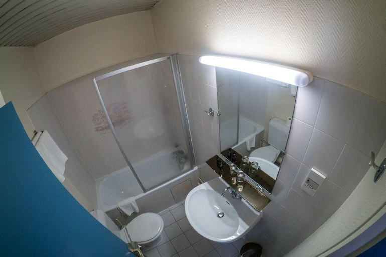Bathroom 3, Marmotel Etoile, Paris