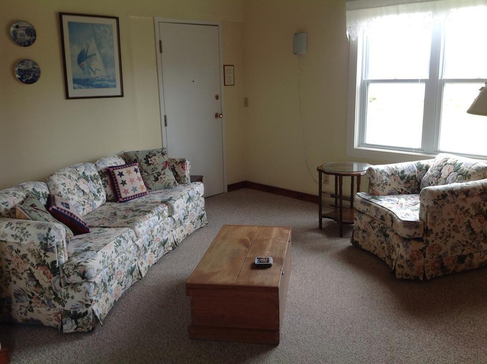 Public Area, Bayview Pines Country Inn, Lunenburg