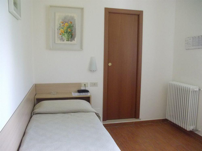 Bedroom 3, Hotel Quarcino, Como