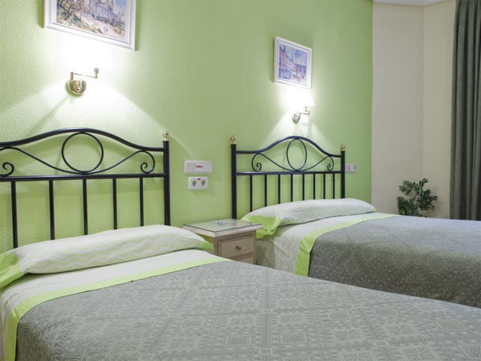 Bedroom 3, Hostal Los Alpes, Madrid