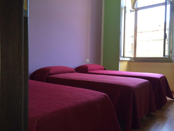 Bedroom 2, Locanda Otello, Rome
