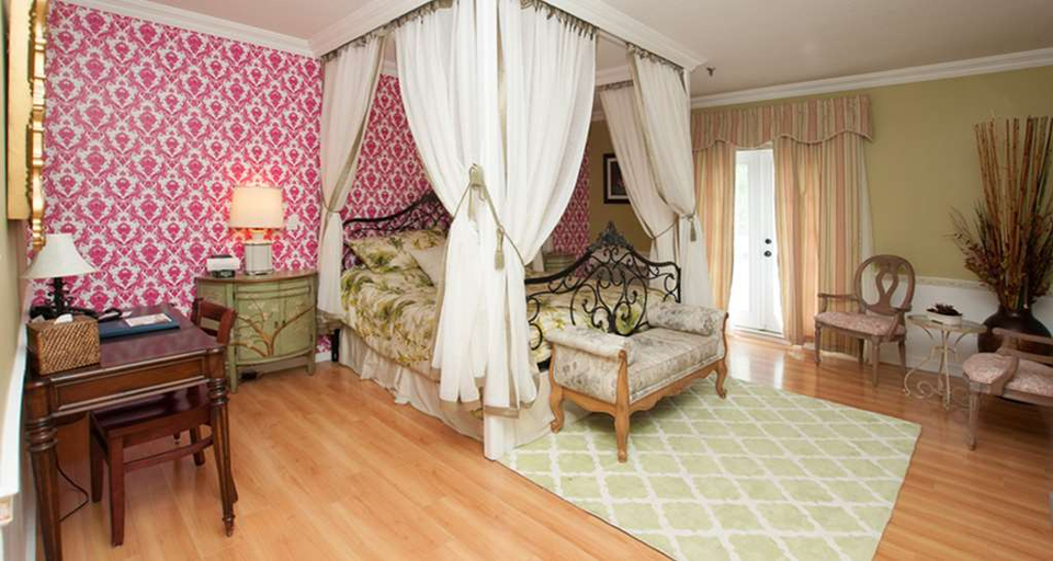 Bedroom 3, The Litchfield Inn, BW Premier Collection, Litchfield
