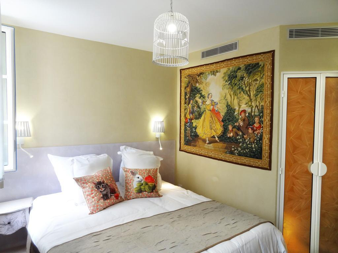 Bedroom 3, Le Pavillon, Paris