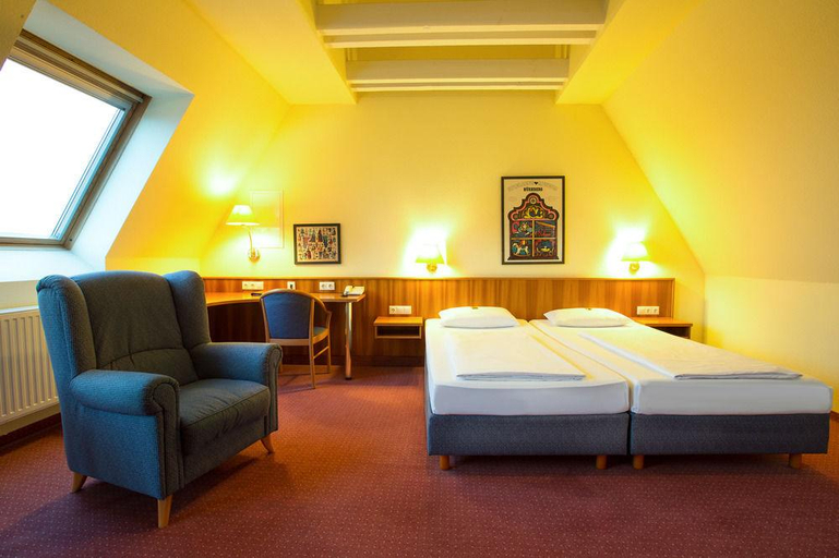 Bedroom 4, Burghotel Nürnberg, Nürnberg