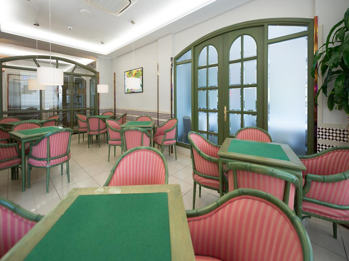 Public Area 4, Pato Amarillo, Huelva