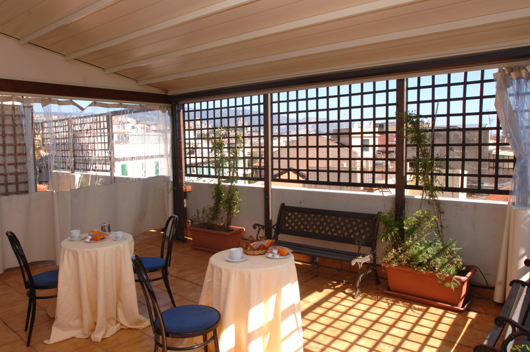 Public Area 2, Hotel - Residence La Residenza, Messina