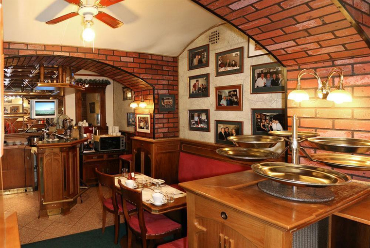 Food & Drinks 3, Hotel Vladar, Praha 4