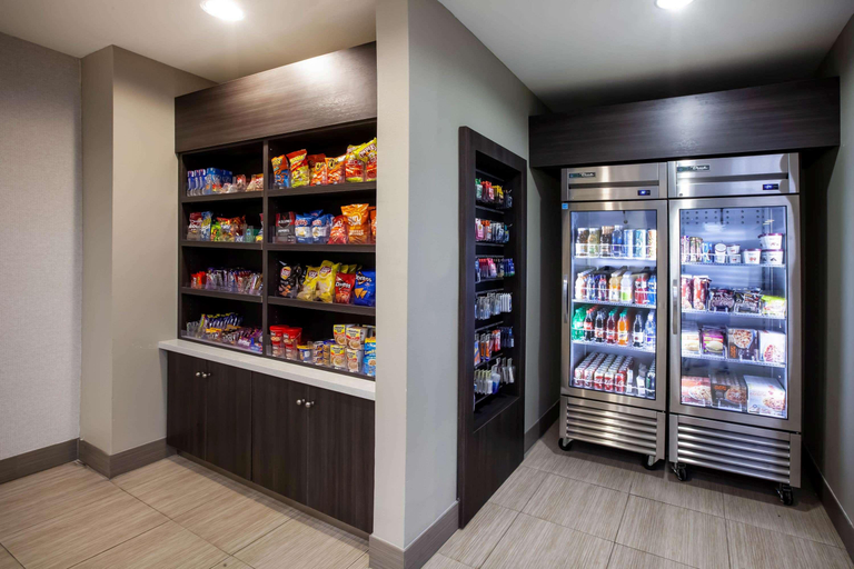 Public Area 2, La Quinta Inn & Suites by Wyndham Odessa North, Midland