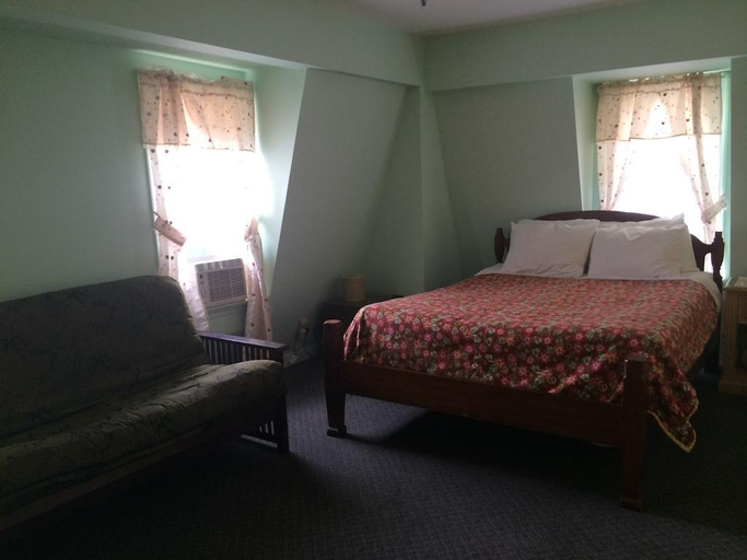 Bedroom 2, Grenville Hotel & Restaurant, Ocean