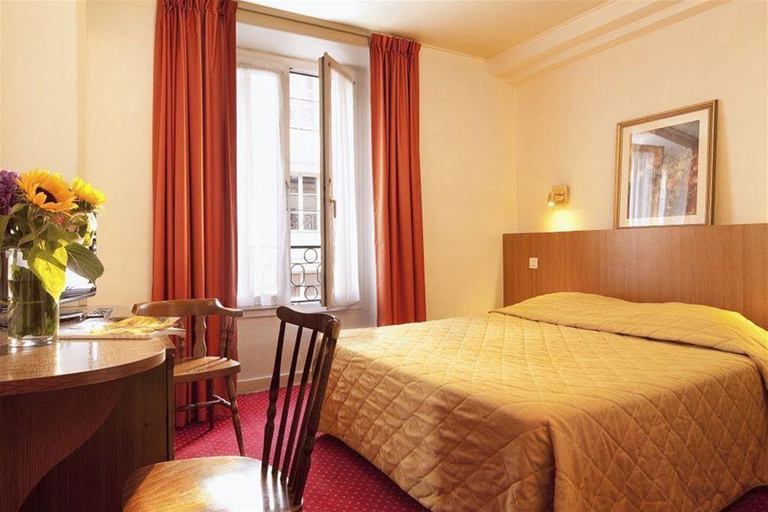 Bedroom 4, Hotel Saint Roch, Paris