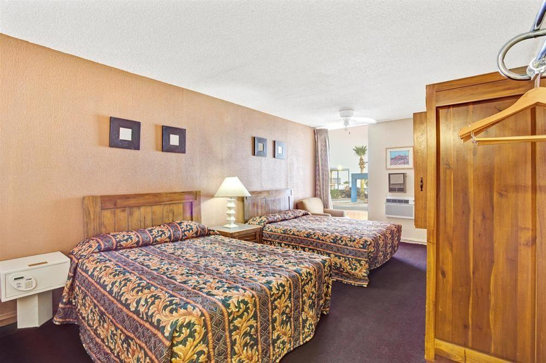 Bedroom 3, Gila Bend Lodge, Maricopa