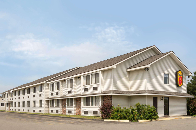Super 8 by Wyndham Portland ME, Cumberland