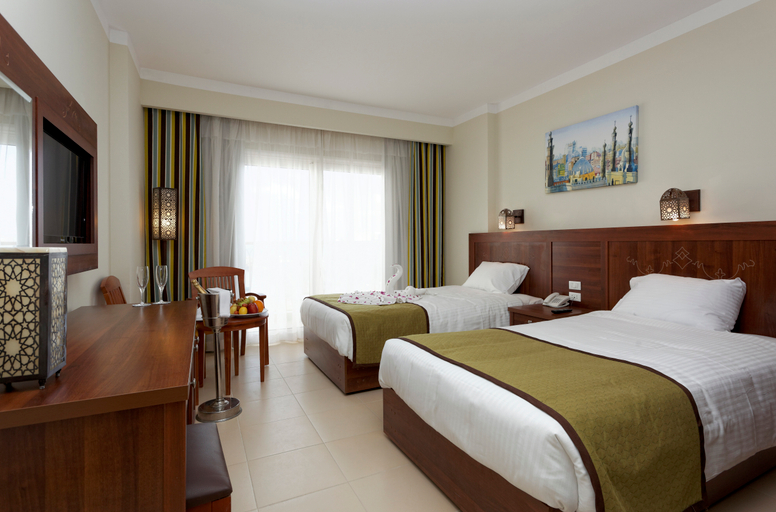 Bedroom 2, Royal Star Beach Resort, Al-Ghurdaqah