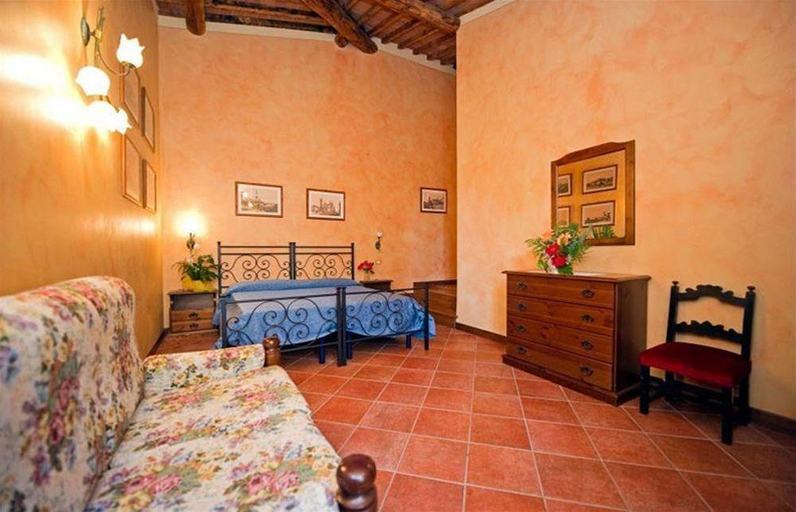 Bedroom 3, Villa Nottola, Siena
