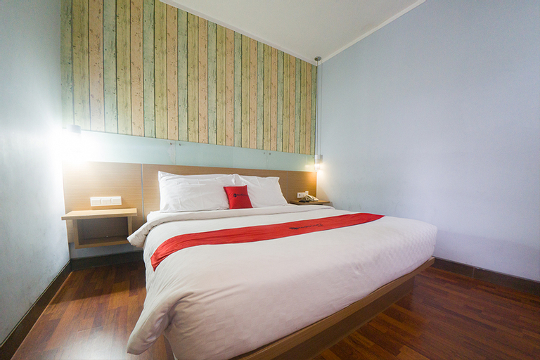 Bedroom, RedDoorz Plus @ Celaket, Malang