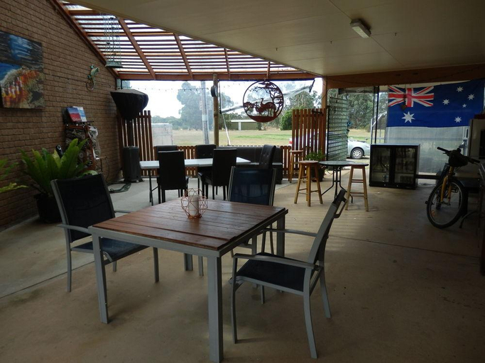 Food & Drinks 4, Mountain View Motor Inn & Holiday Lodges, N. Grampians - Stawell