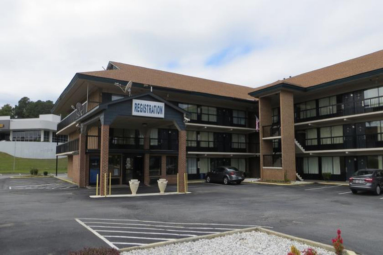 Exterior & Views 5, Motel 6 Macon, GA, Bibb