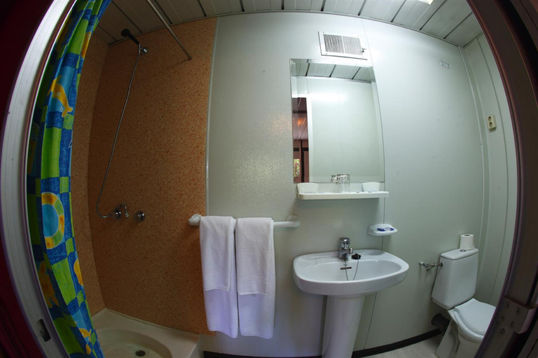 Bathroom, Compostela Inn, A Coruña