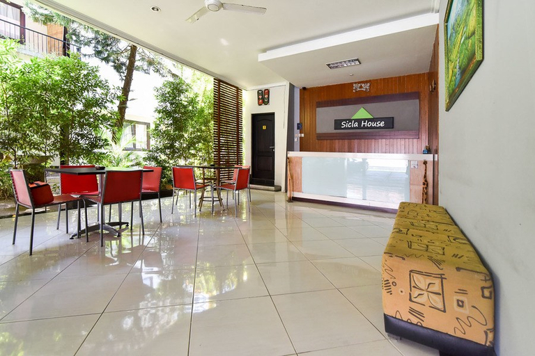 Public Area, Formerly RedDoorz @ Puputan Renon Denpasar, Denpasar
