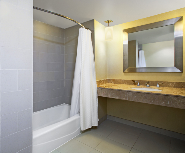 Bathroom 5, Westin Tampa Downtown Waterside, Hillsborough