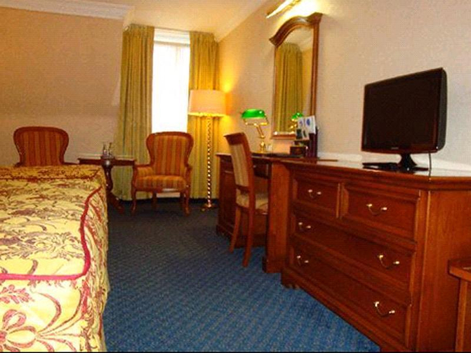 Exterior & Views 2, Killarney Plaza Hotel & Spa