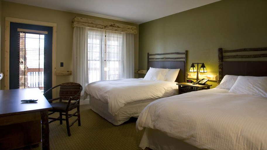 Bedroom 4, Hope Lake Lodge, Cortland